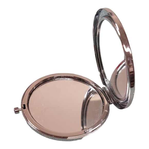 Arbonne Compact Mirror - Picture 2 of 2